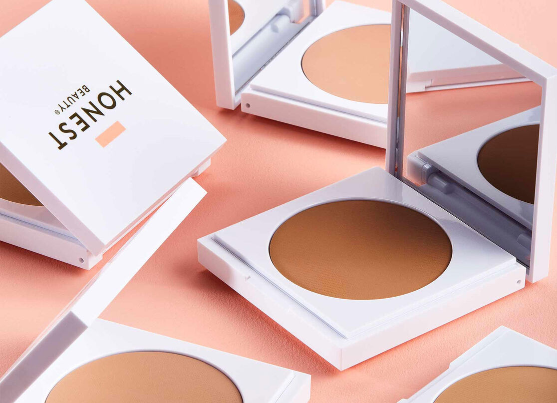 Q&A: How Can I Apply Flawless-Looking Cream Foundation?