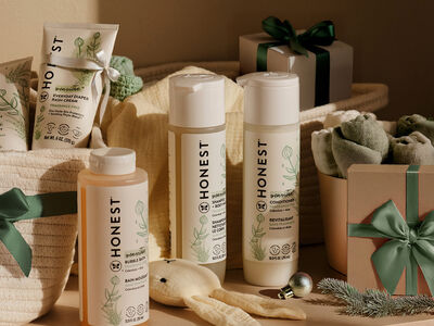 The 50 Best Christmas Gift Ideas for Mom (+ All New Parents!) in 2025