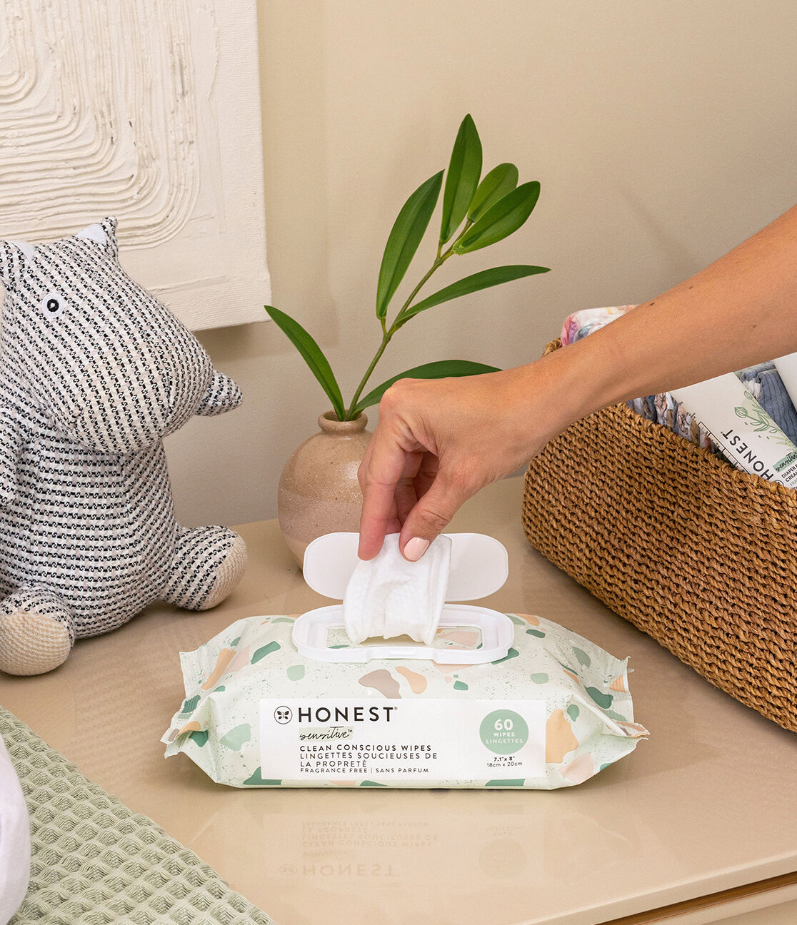 4 Baby Wipe Uses Other Than For Your Baby's Bottom